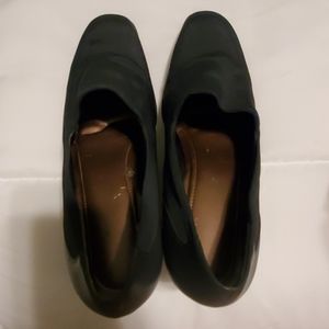 Dress shoes